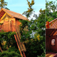 Illustration for article titled 13 Ingenious Treehouses That Go Out on a Limb